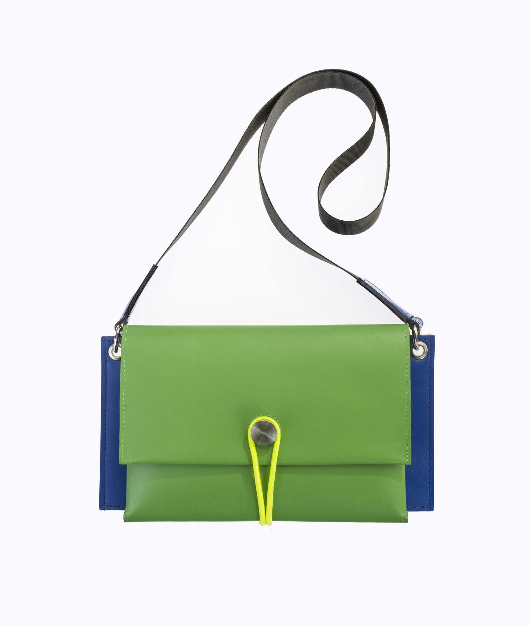 Bag with metal button