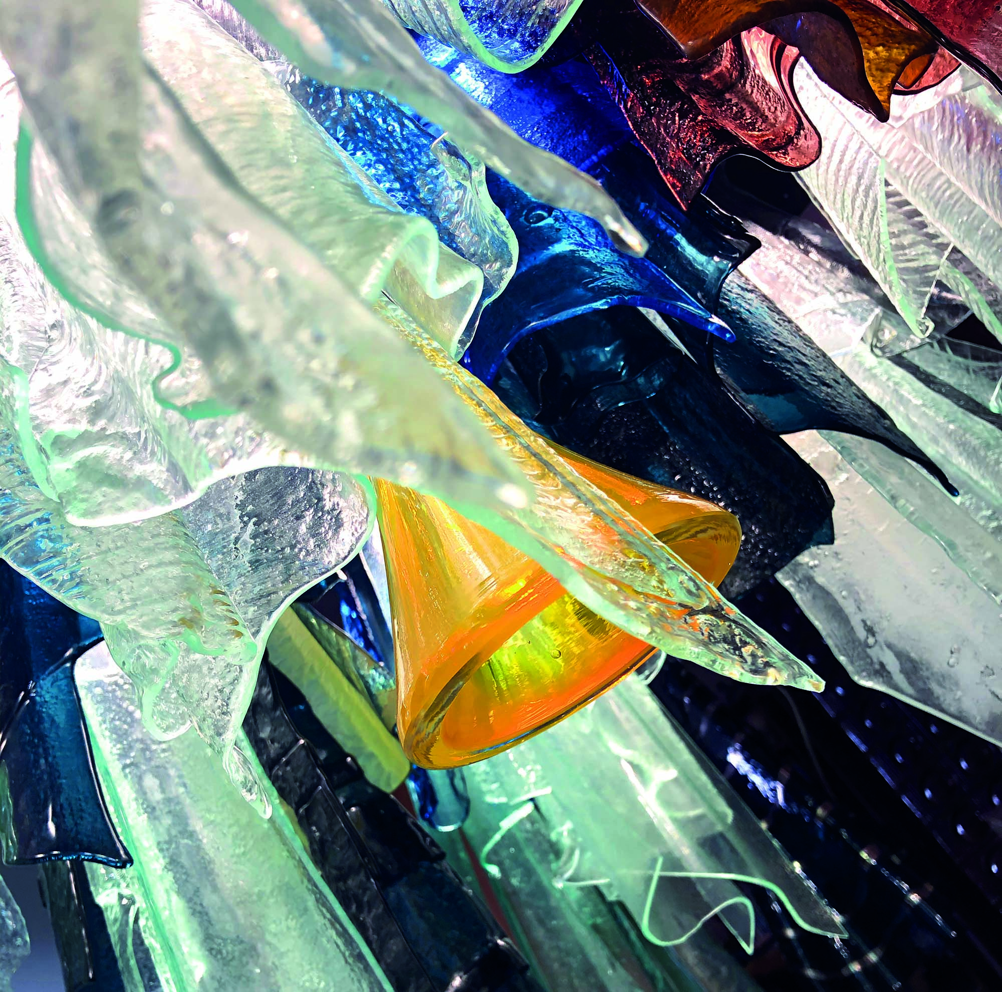 Feierabend – In tribute to our miners, glass sculpture in the round, detail