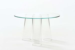 Elephant in a Pond asztal