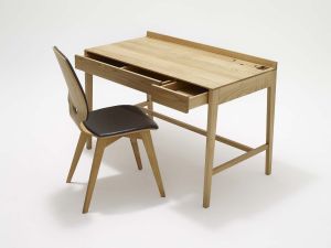 THEO medium desk