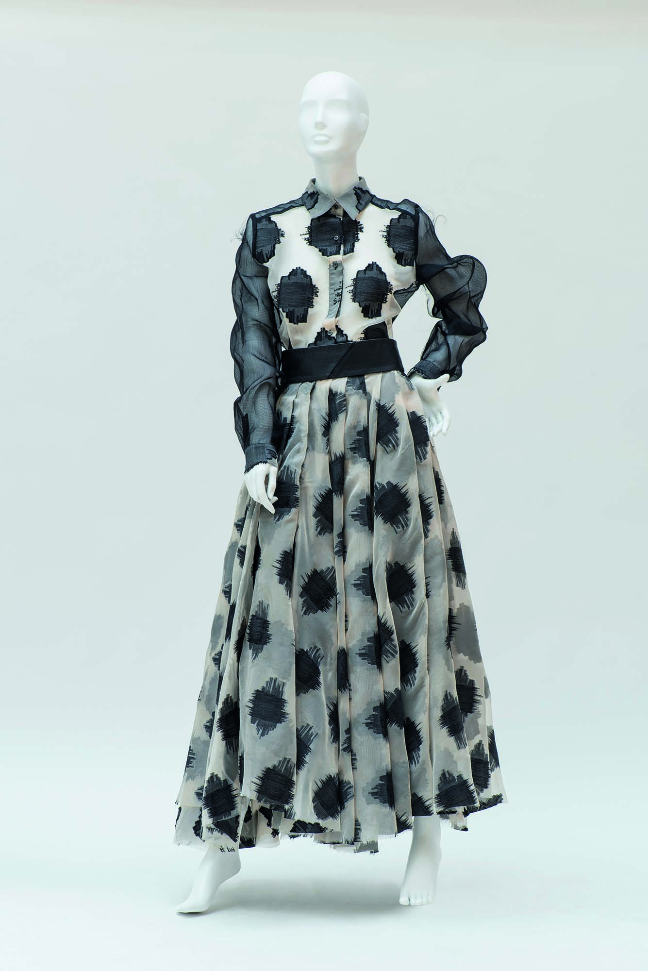 Katti Zoób repertoire installation