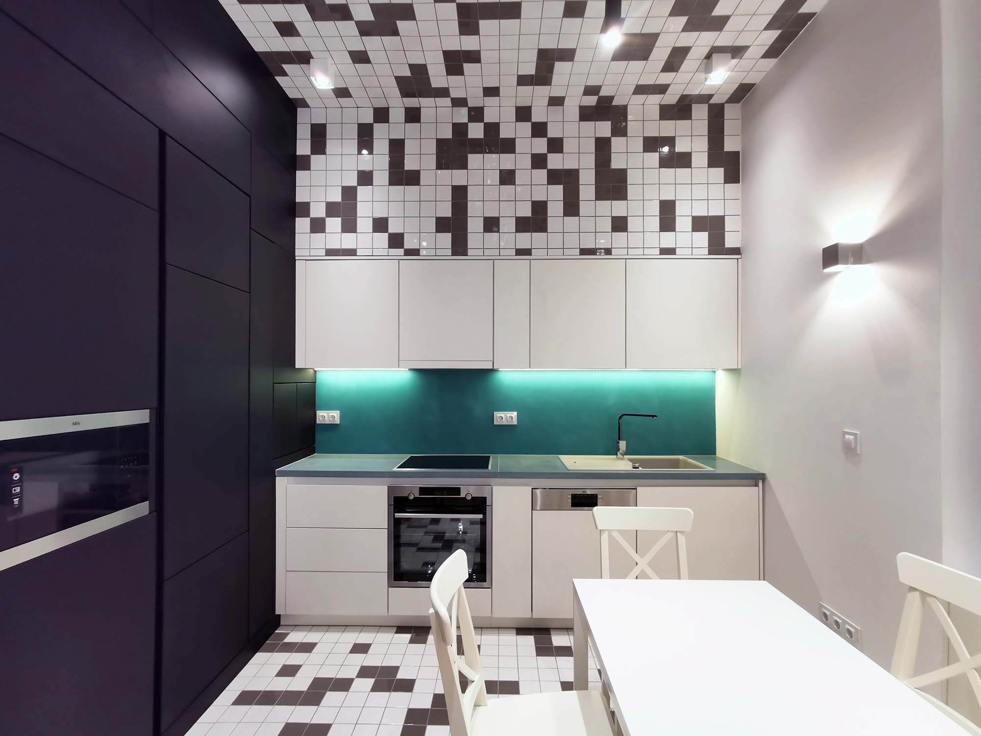 M60 Hybrid Home, Budapest