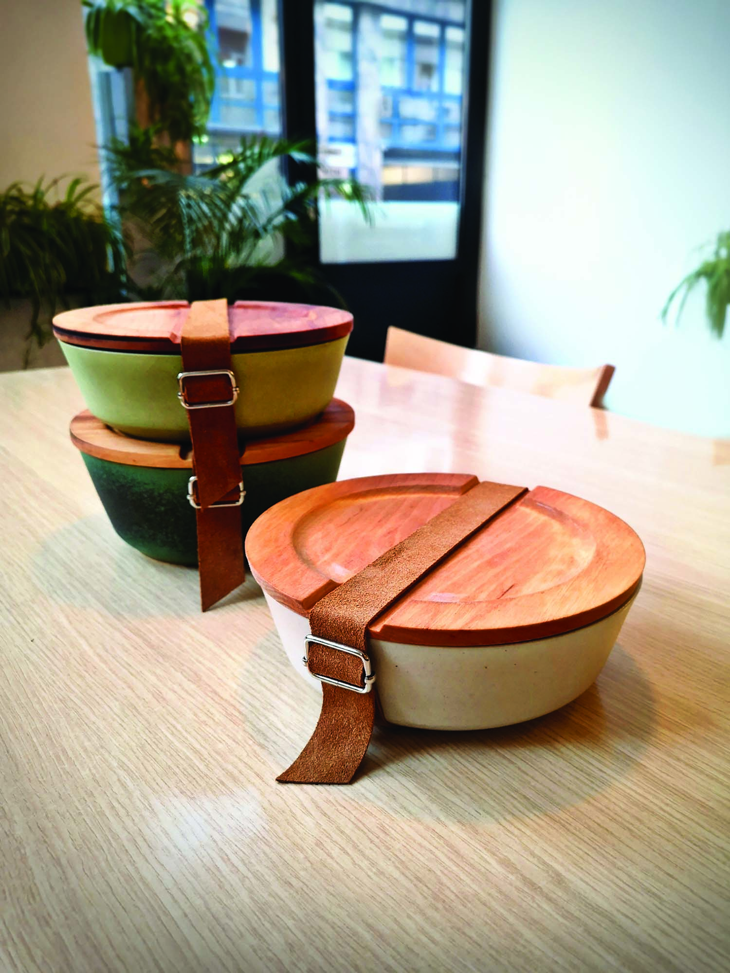 Three-piece ceramic food delivery set